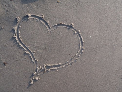 Herz im Sand.jpg